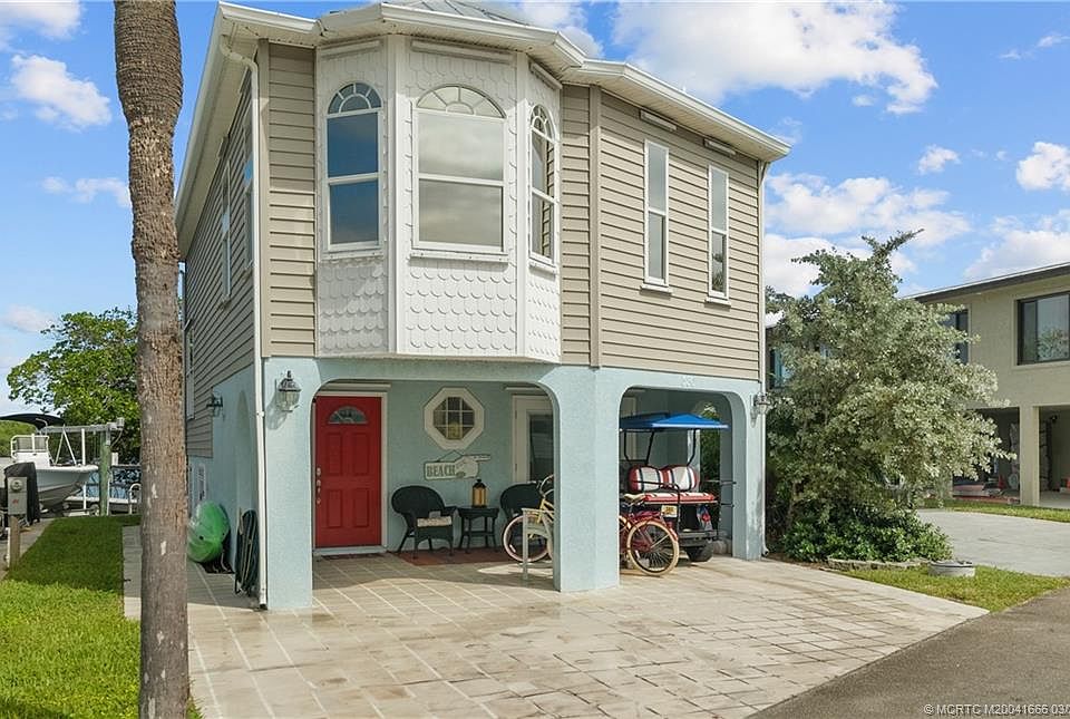 1st image of 380 Nettles Blvd