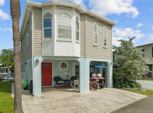 380 Nettles Blvd, Jensen Beach, FL 34957