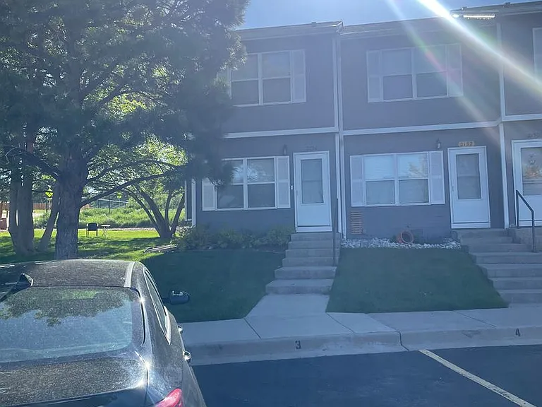 2134 Oakcrest Cir — Photo 1
