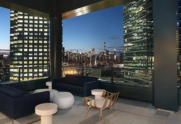 Rented by The Bloomstone Group, LLC | media 13