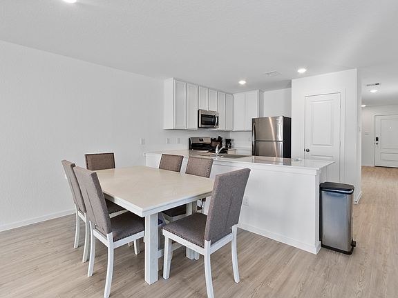 4th image of 21015 Newberry Grove Ln