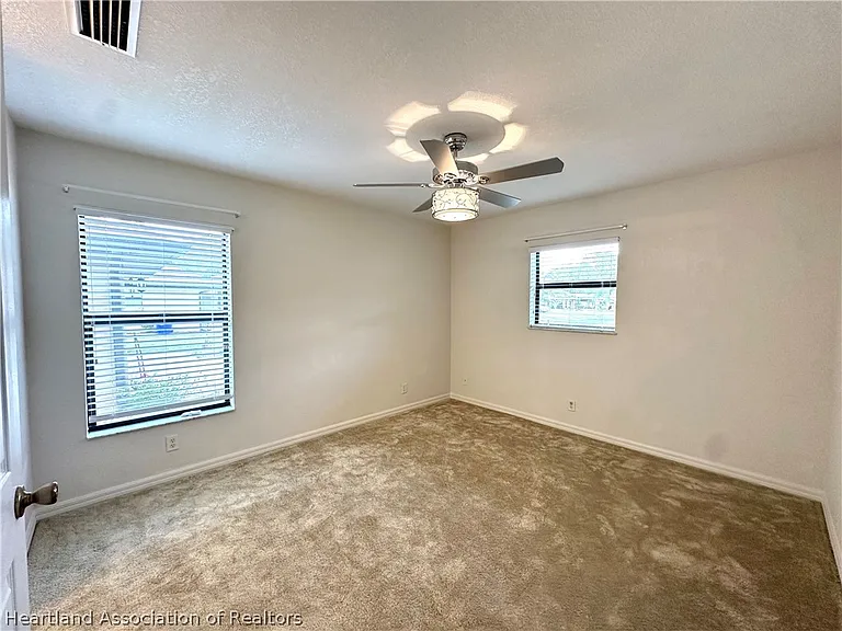 2306 Hidden Creek Cir — Photo 15