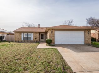 7533 Bigleaf Ln, Fort Worth, TX 76137