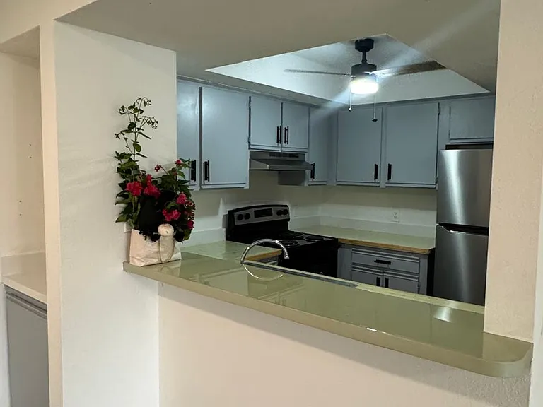 975 Sonesta Ave NE #201 — Photo 6