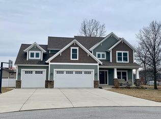 172 South St, Monroe, IN 46772