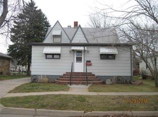 714 N Hewett Ave, Hastings, NE 68901
