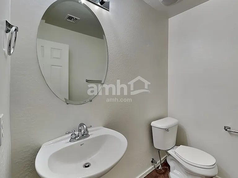 17646 W Bridger St — Photo 10