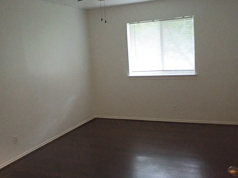 5911 Victor St #G — Photo 7