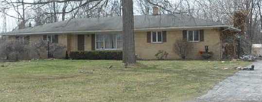 2nd image of 12885 Maxwell Rd