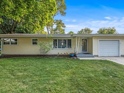 716 North Bel Ayr DRIVE, Waukesha, WI, 53188