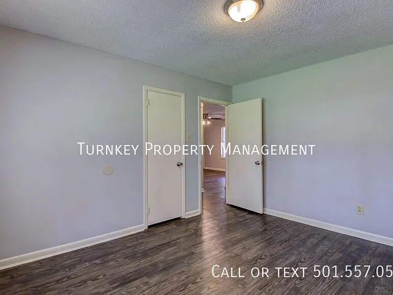 2 E Laramie Dr #B — Photo 14