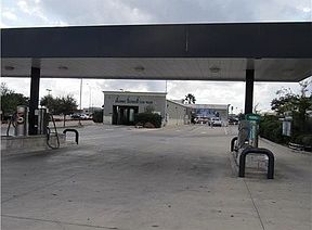 5th image of 2401 Texas Ave S