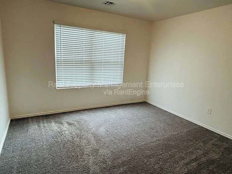11624 NW 96th St — Photo 20