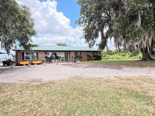 1302 Fort Meade Road, Frostproof, FL 33843