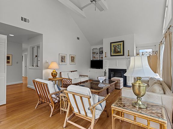 3rd image of 8707 Atlantic Ave