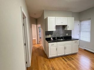 37 Chapel St FLOOR 1, Lowell, MA 01852