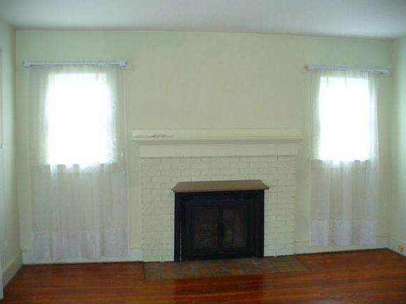 2nd image of 27 Fenton Ave