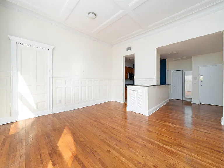 167 Wayne St #206 — Photo 4