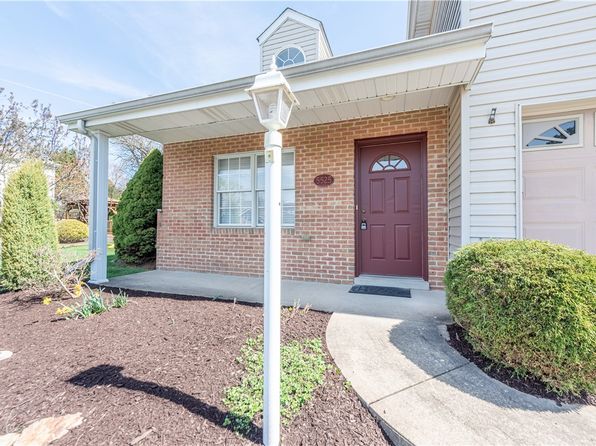 5525 Worthington Ct, Bridgeville, PA 15017