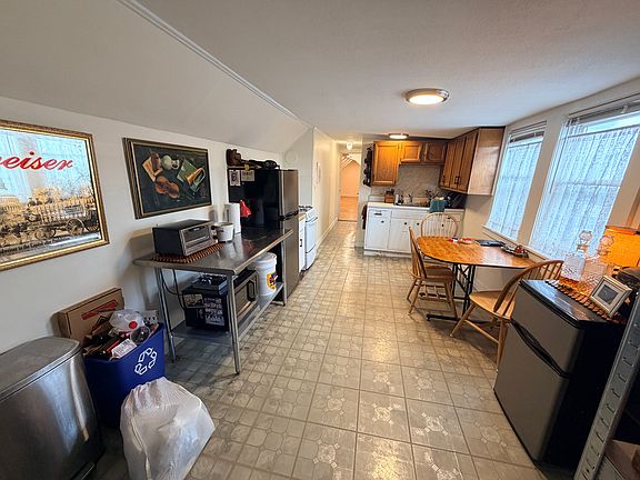 2nd image of 543 Broadway #3C