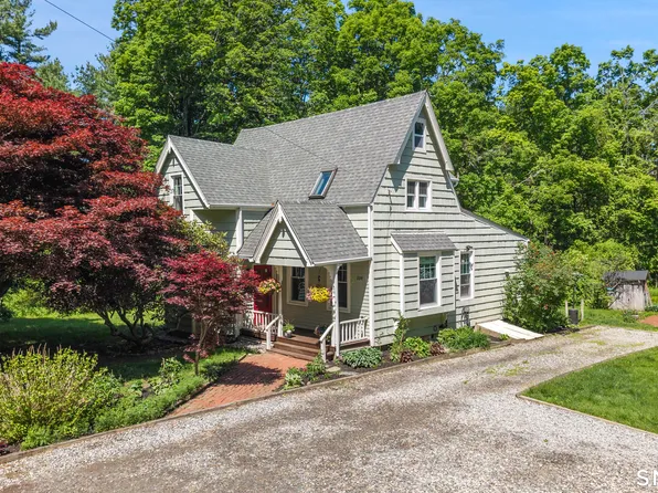 159 Cross Highway, Redding, CT 06896