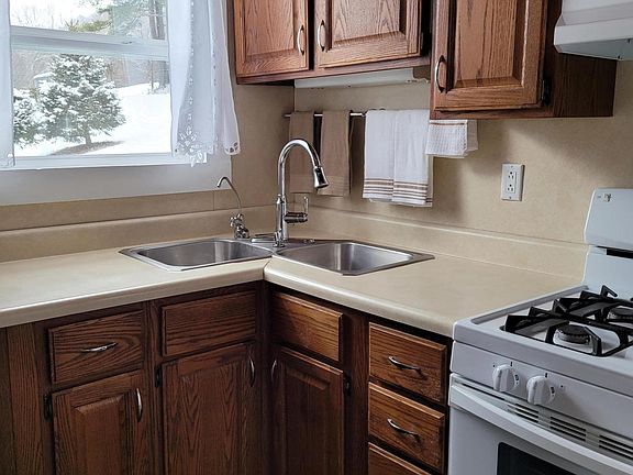 3rd image of 507 Summerville Corsica Rd