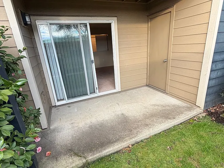 5197 SW 175th Ave — Photo 1