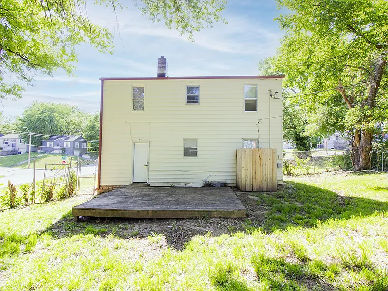 4443 Indiana Ave — Photo 14