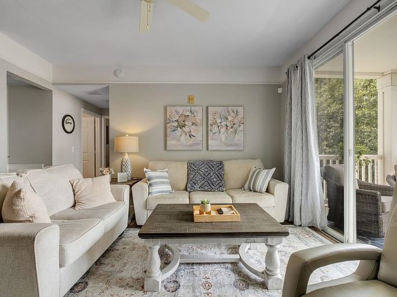 3rd image of 2801 Chancellorsville Dr APT 712