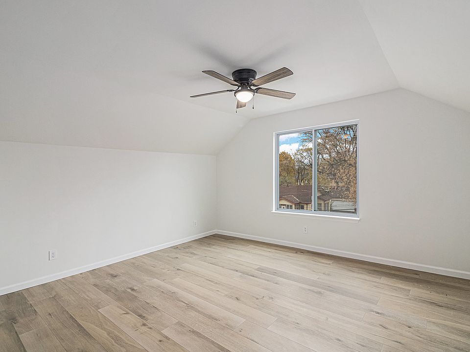 1st image of 454 Auburn Ave #1