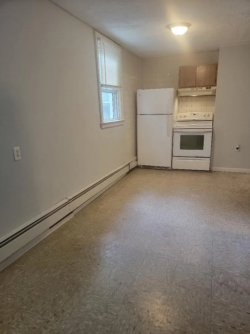 1 bed, 800 sqft, $1,225 — Photo 1