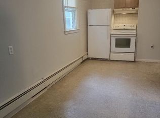 93 Union St APT 95B, Vernon Rockville, CT 06066