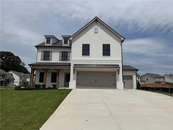 597 Winding Rose Dr, Hoschton, GA 30548