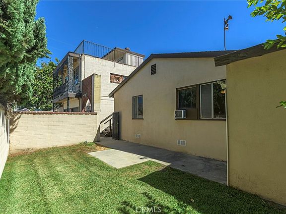 3rd image of 203 Benrud St