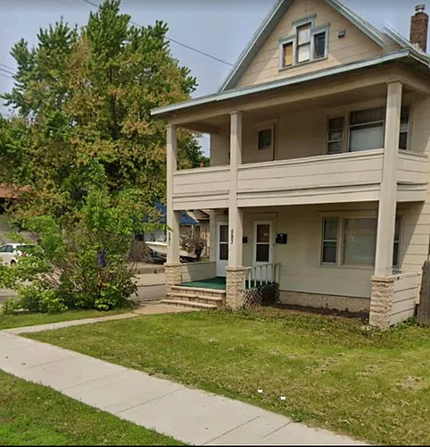 591 Maryland Ave E Photo 1