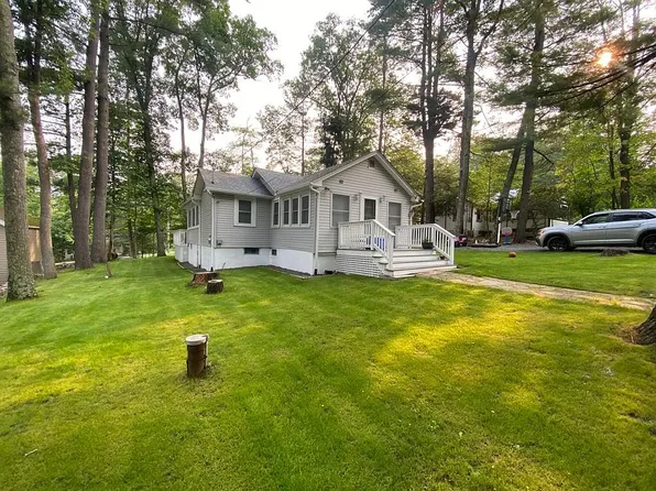 36 Poplar Trl, Wurtsboro, NY 12790