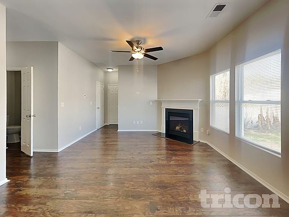 2nd image of 9434 Darwick St