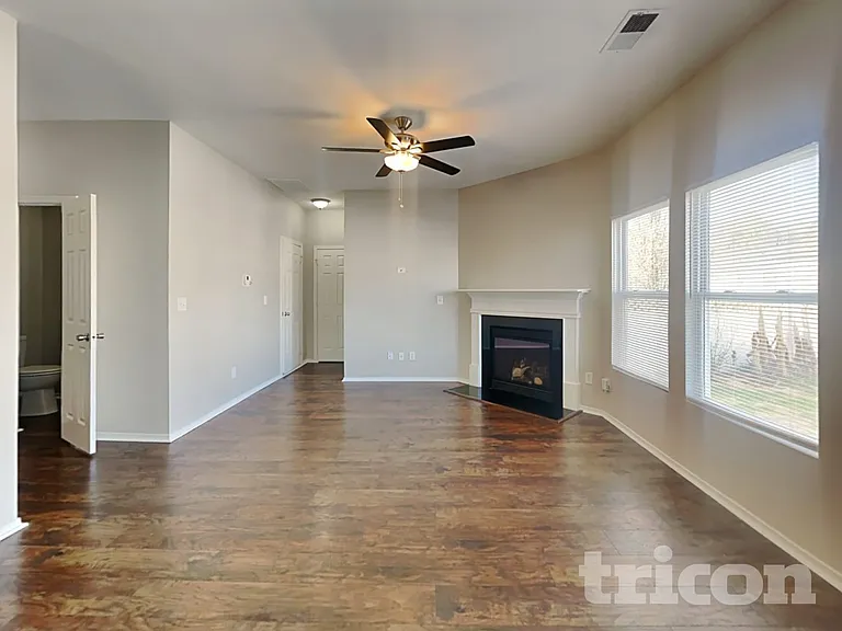 9434 Darwick St — Photo 2