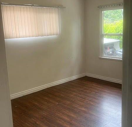 4th image of 14845 Blythe St APT 3