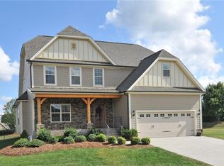 3421 Grandview Crossing Ln, Pfafftown, NC 27040