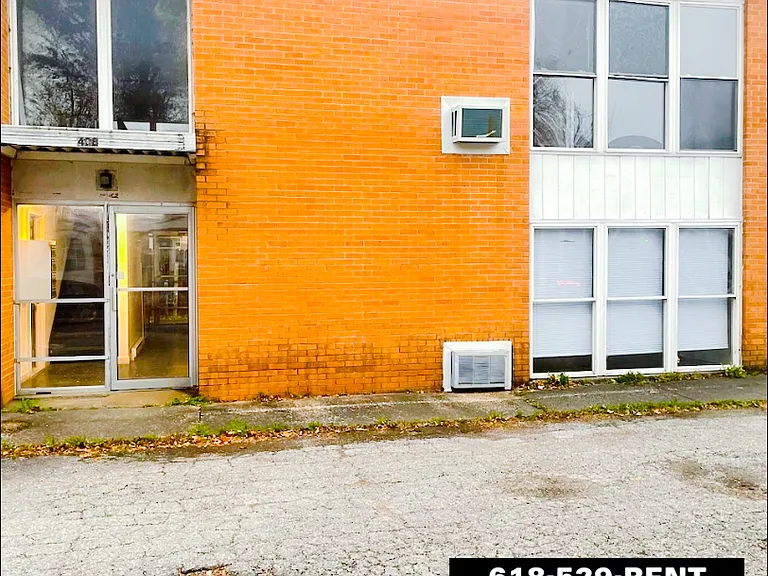 408 S Poplar St — Photo 1