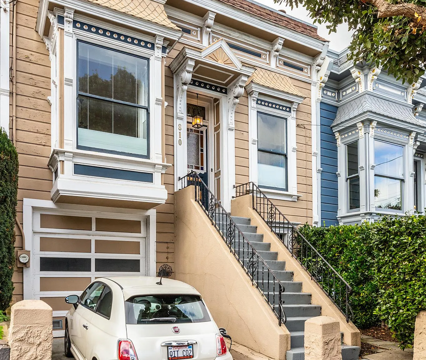 810 Douglass St — Photo 1