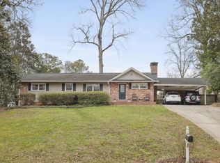 571 Valley Ln, Sandy Springs, GA 30328