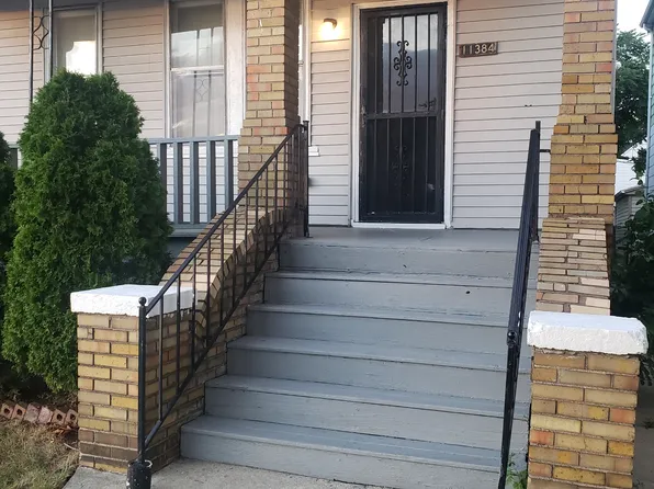 11384 Nagel St, Hamtramck, MI 48212