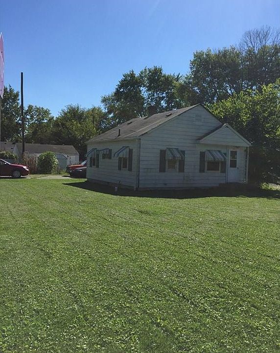 2nd image of 4337 Iowa St