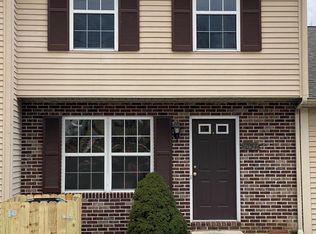 1054 Rebecca St, Carlisle, PA 17013