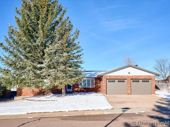 7224 Hawthorne Dr, Cheyenne, WY 82009
