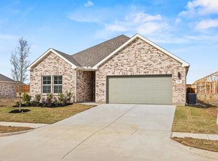 731 Carson Dr, Forney, TX 75126