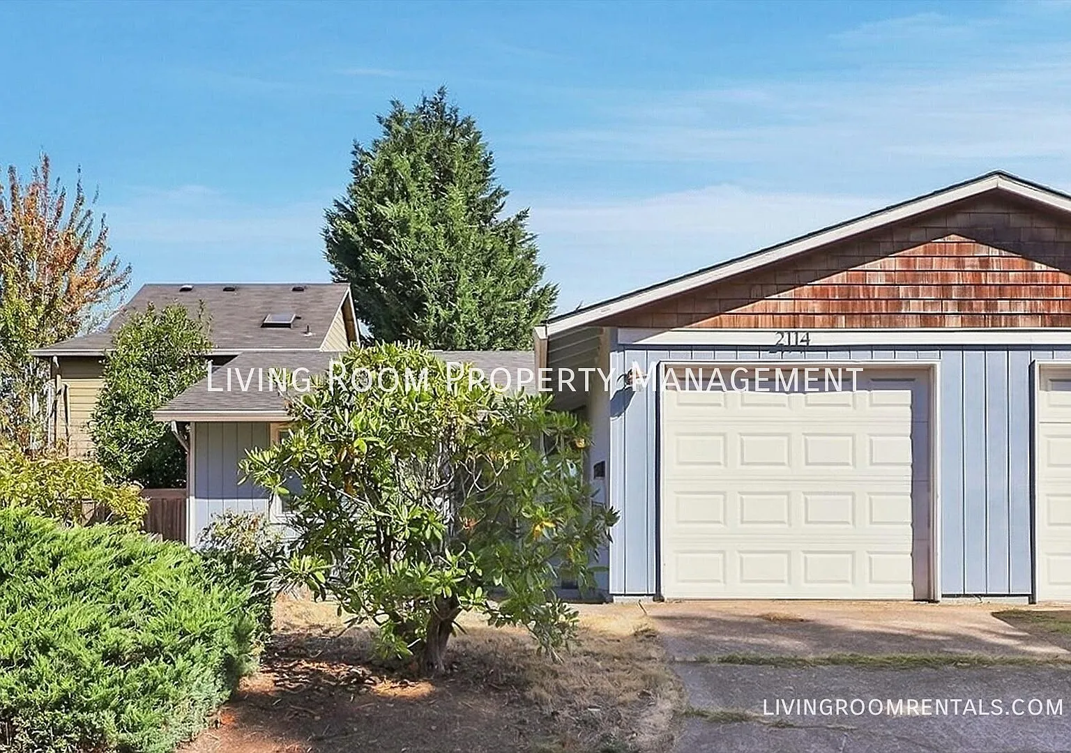 Montavilla Charm, Easy One-Level Living — Photo 1
