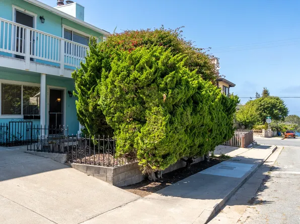 308 1st St, Pacific Grove, CA 93950